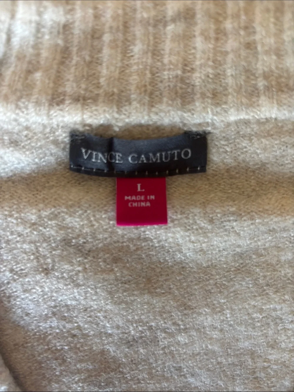 Vince Camuto ribbed trim